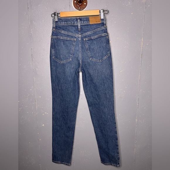 Madewell The Perfect Vintage Jean (23) - Picture 6 of 7